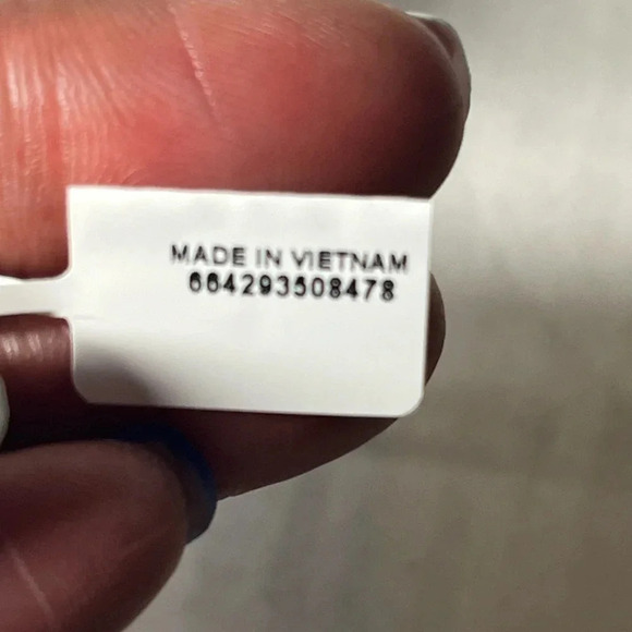 Nadri Gold plated necklace for young girl or teenager. 16” length 2” extender - Picture 5 of 12